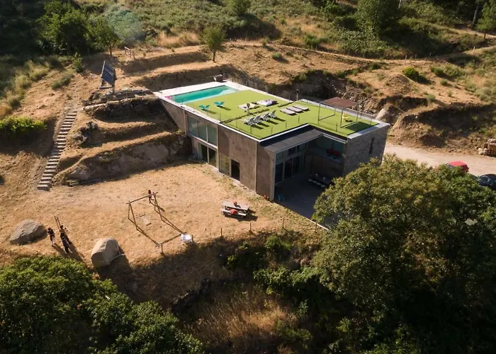 De Torneiros * أوني دا سيرا