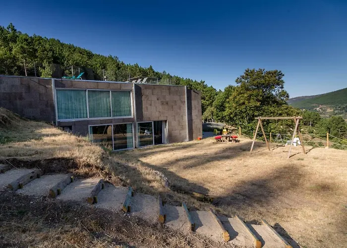 منزل ريفي De Torneiros *